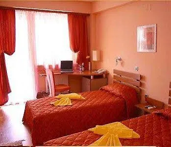 Leonardo Otel
